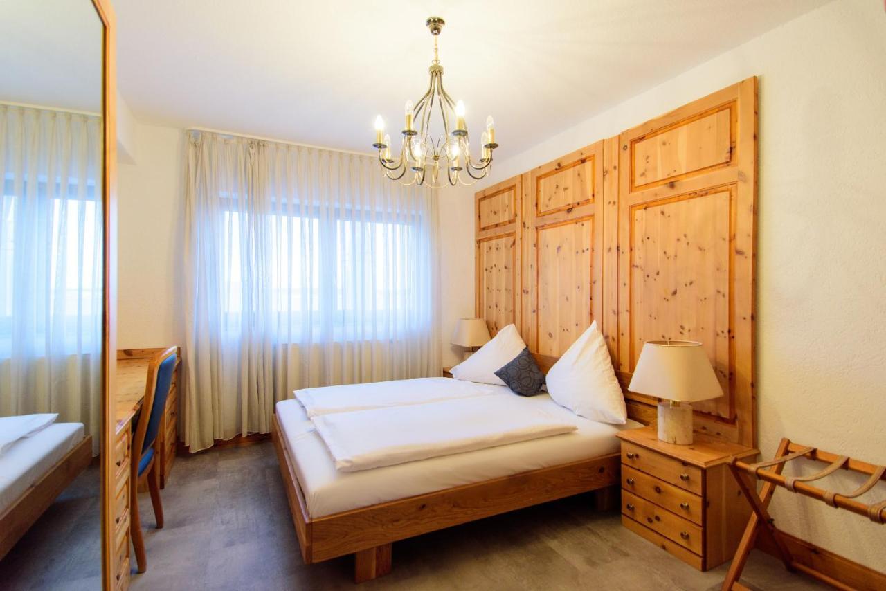 Hotel Bohn Метцинген Екстер'єр фото