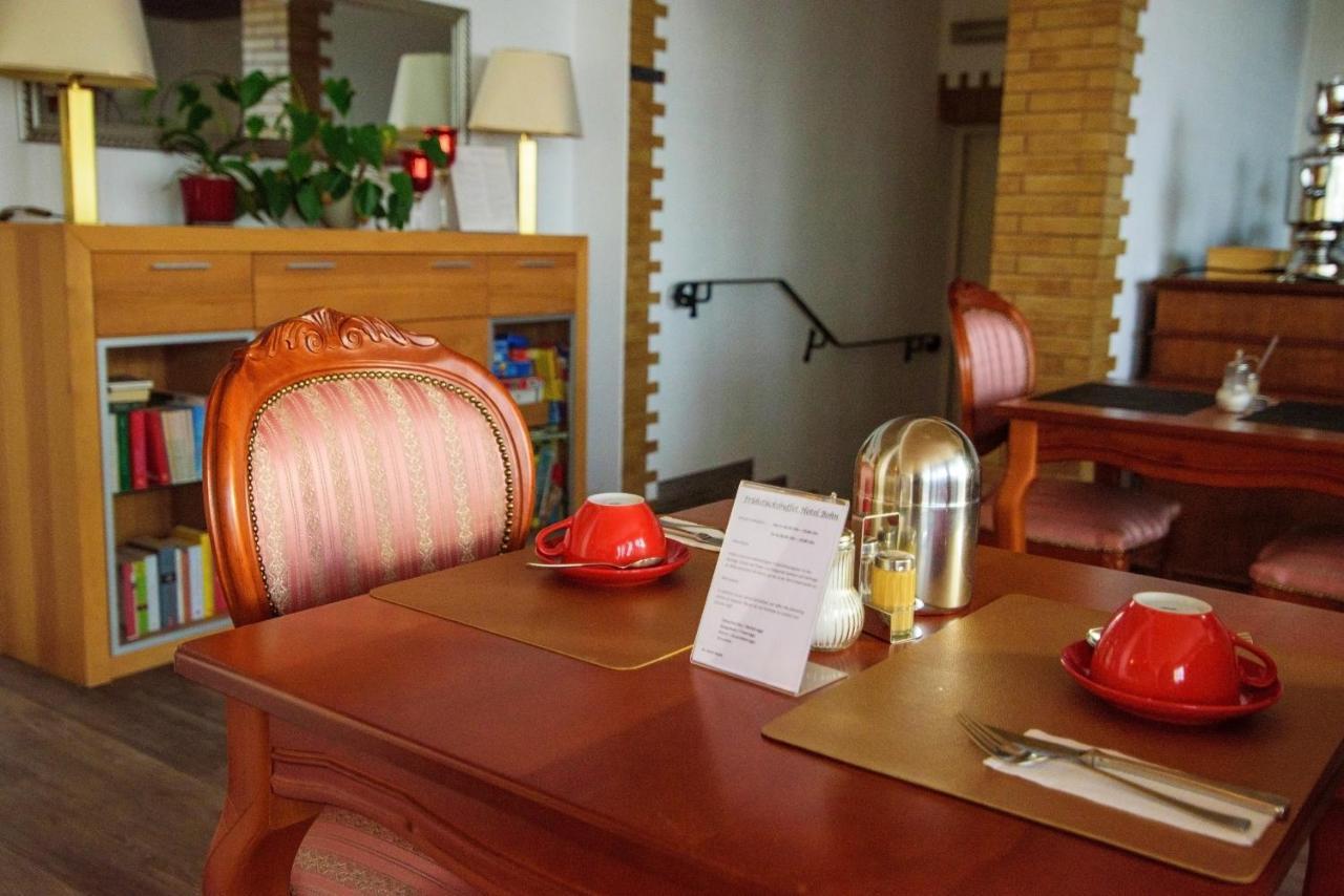 Hotel Bohn Метцинген Екстер'єр фото